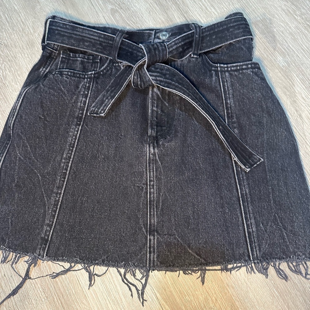 Abercrombie & Fitch Y2K Black Denim Mini Skirt Belted Distressed Raw Hem Size 4